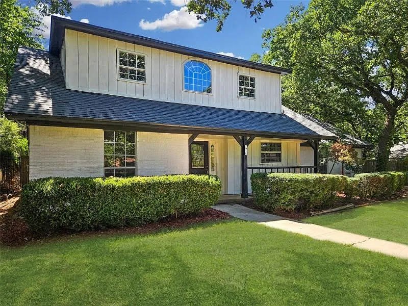 1914 Emerson Ln, Denton, TX 76209