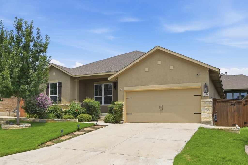 1527 Winans Pass, San Antonio, TX 78253