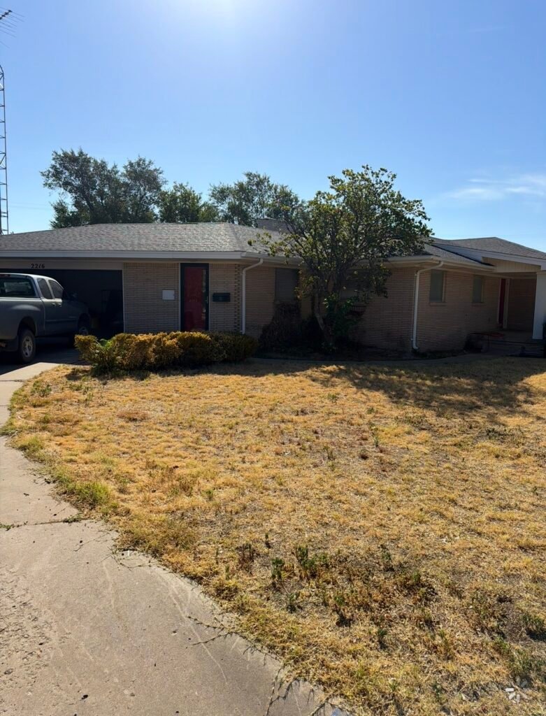 2216 Charles St, Pampa, TX 79065