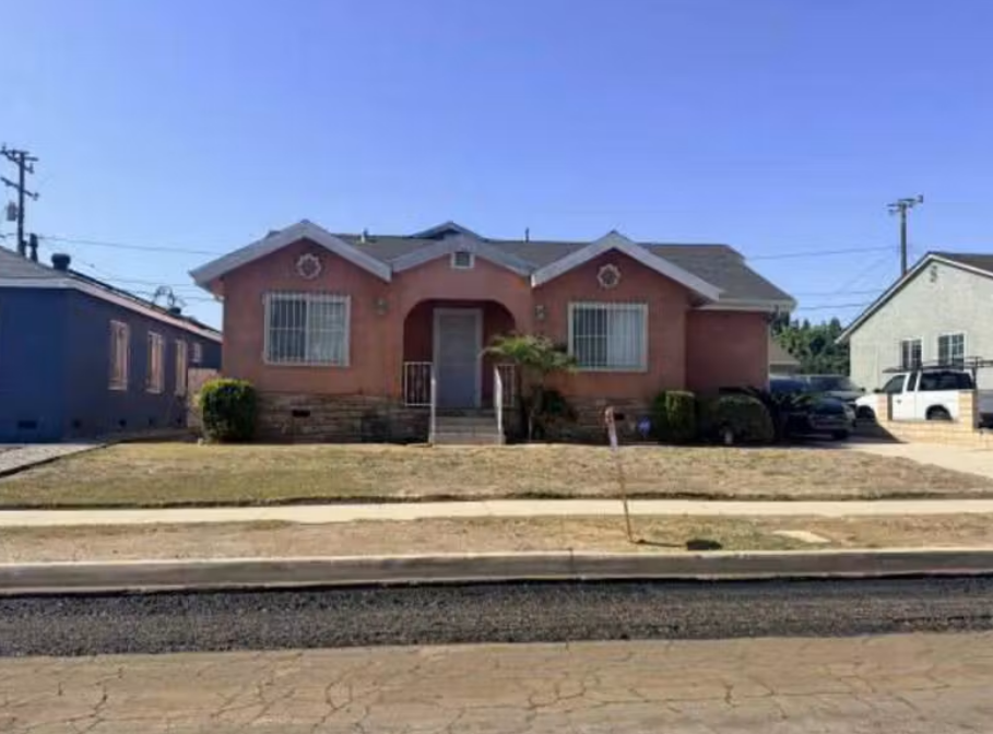 630 E 121st Pl, Los Angeles, CA 90059