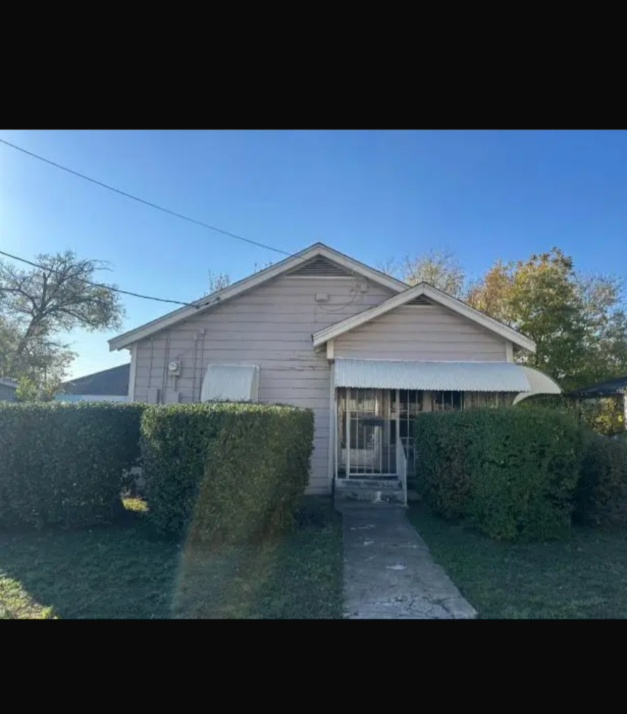 4823 Sapphire St, Dallas, TX 75223