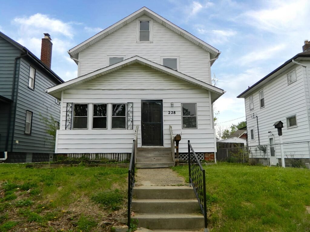 228 N Harris Ave, Columbus, OH 43204
