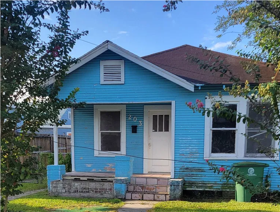 203 Coronado St, Houston, TX 77009